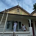 Preparation and repainting of heritage gable details in Rozelle home